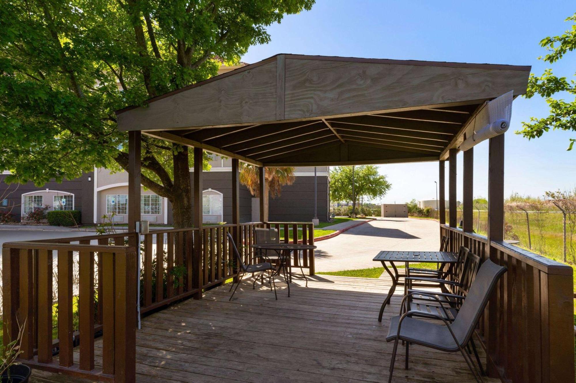 Hotel La Quinta By Wyndham Deer Park Exteriér fotografie
